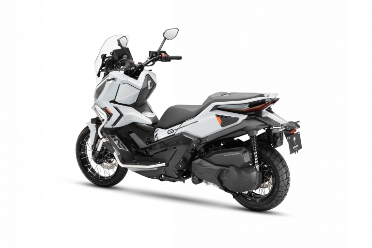 Car202509081716072013