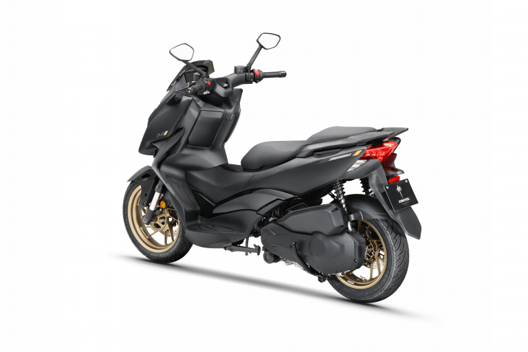 Car202510250820091239