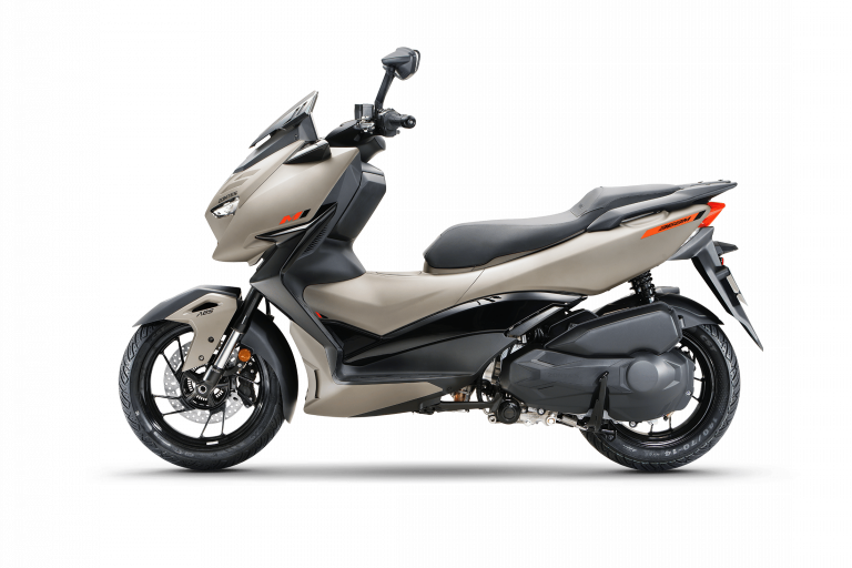 Car202510250820512451